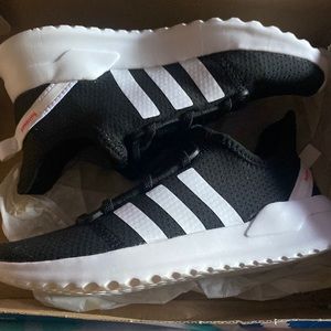 Kids Adidas shoes, Black and White Size 1